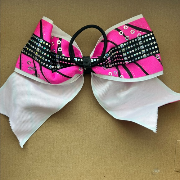 Cheer Bow 🎀3 for 35⭐️ - Picture 2 of 2
